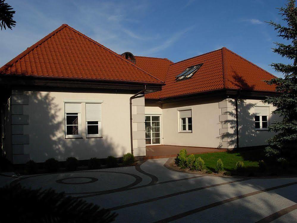 Villa Hof ลูบอน ภายนอก รูปภาพ